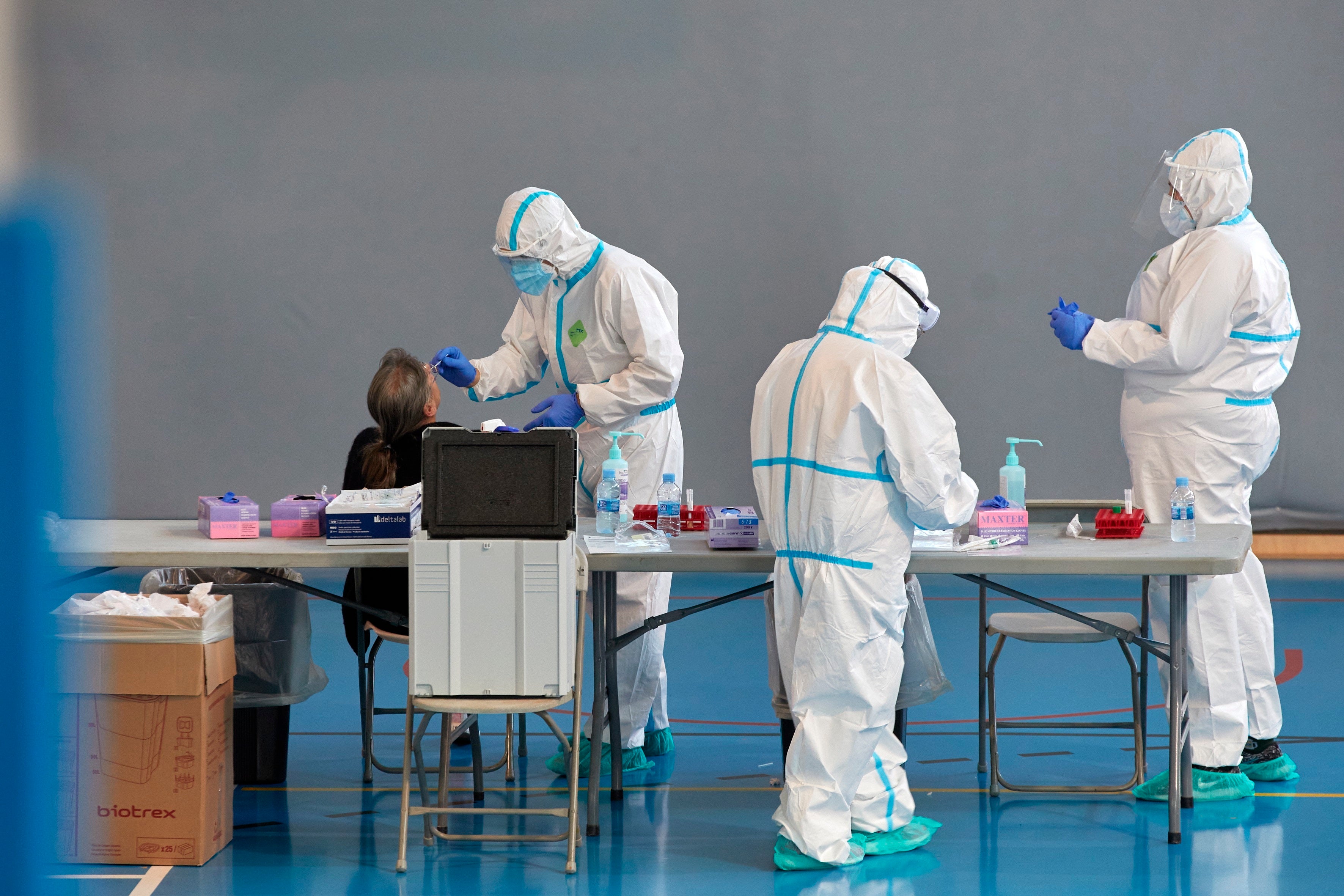 Datos del coronavirus en España: Sanidad registra 12.788 nuevos contagios y 241 muertos Datos del coronavirus en España: Sanidad registra 12.788 nuevos contagios y 241 muertos