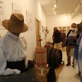 Exposición en la sala 'Charco' Exposición en la sala 'Charco'