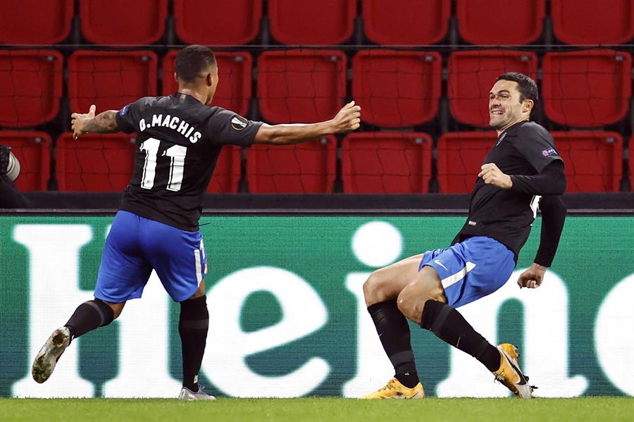 Jorge Molina: "Es una pena que la afición del Granada no pueda disfrutar en vivo de este momento" Jorge Molina: "Es una pena que la afición del Granada no pueda disfrutar en vivo de este momento"