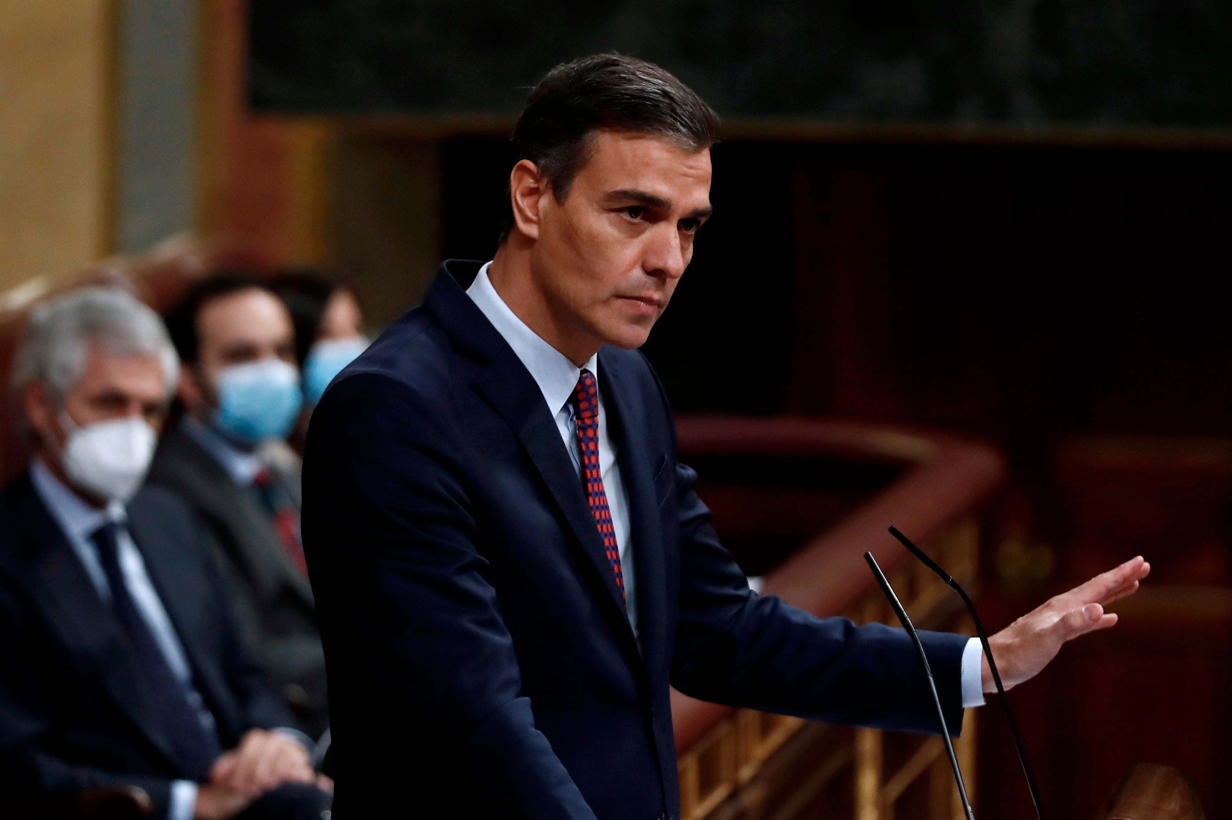 Persona física y un señor de Murcia: “A Gobierno revuelto, ganancia de opositores”. Persona física y un señor de Murcia: “A Gobierno revuelto, ganancia de opositores”.