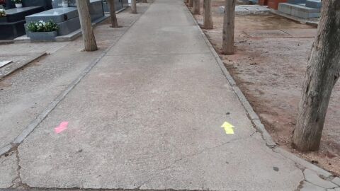 Acceso al campo santo de Alc&aacute;zar