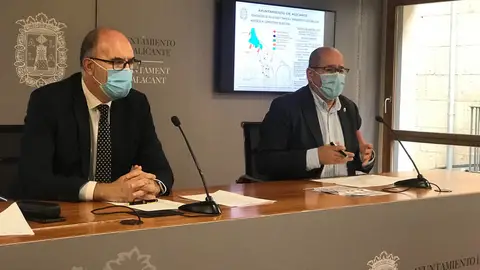 Los concejales Manuel Villar y José Ramón González Los concejales Manuel Villar y José Ramón González