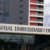 El Hospital de León restringe las visitas a partir del lunes por el COVID-19 El Hospital de León restringe las visitas a partir del lunes por el COVID-19