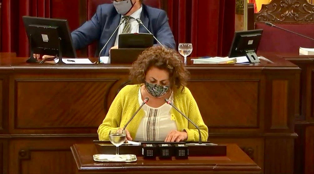 Aislado el grupo parlamentario Més per Mallorca tras el positivo de Joana Aina Campomar Aislado el grupo parlamentario Més per Mallorca tras el positivo de Joana Aina Campomar
