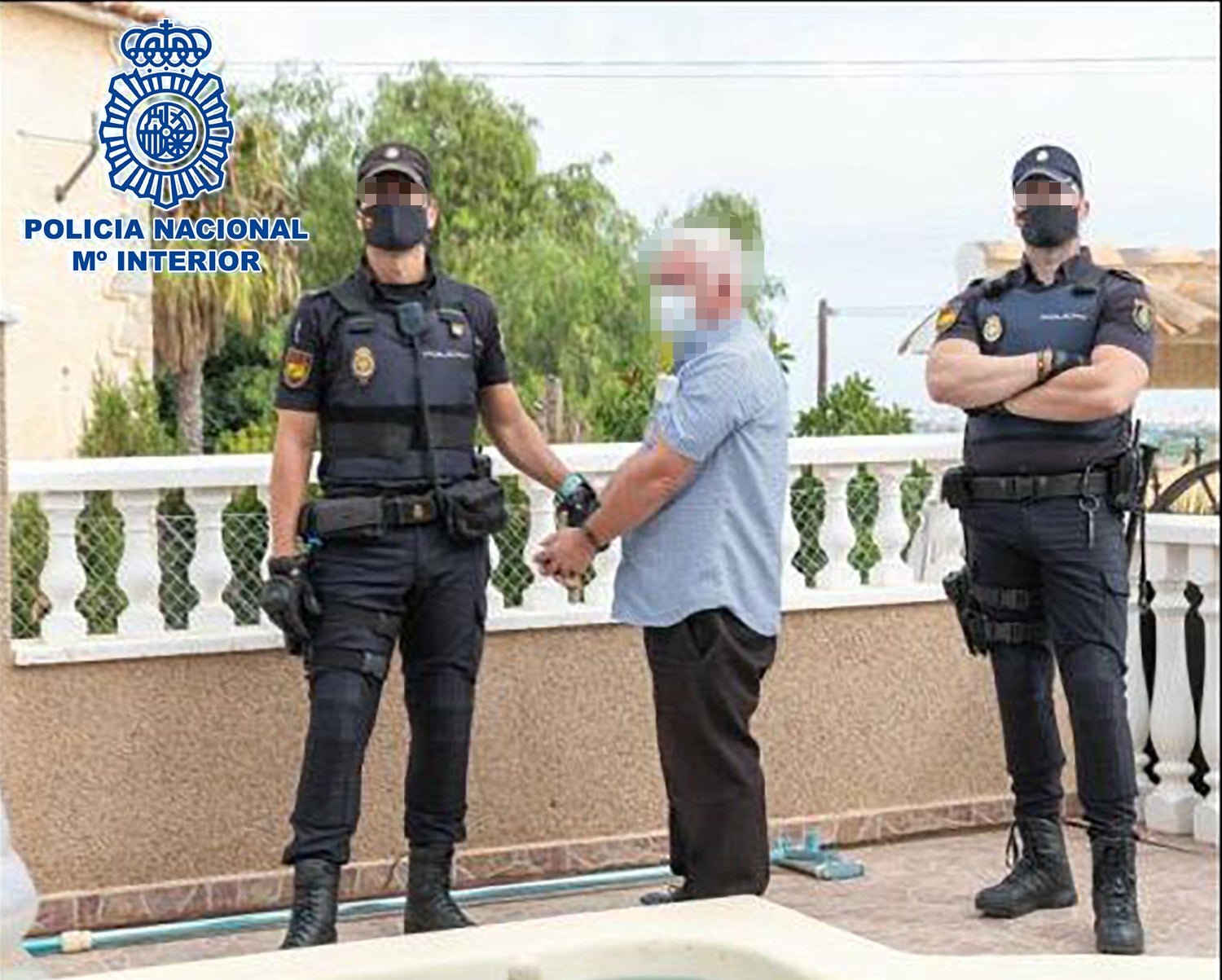 Desmantelada una banda en Alicante liderada por peligroso criminal que enviaba marihuana a Irlanda Desmantelada una banda en Alicante liderada por peligroso criminal que enviaba marihuana a Irlanda