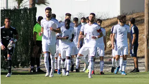 El Marbella salta al campo amistoso