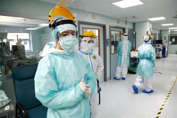 Los hospitales aragoneses trabajan en habilitar nuevas camas para pacientes de UCI Los hospitales aragoneses trabajan en habilitar nuevas camas para pacientes de UCI