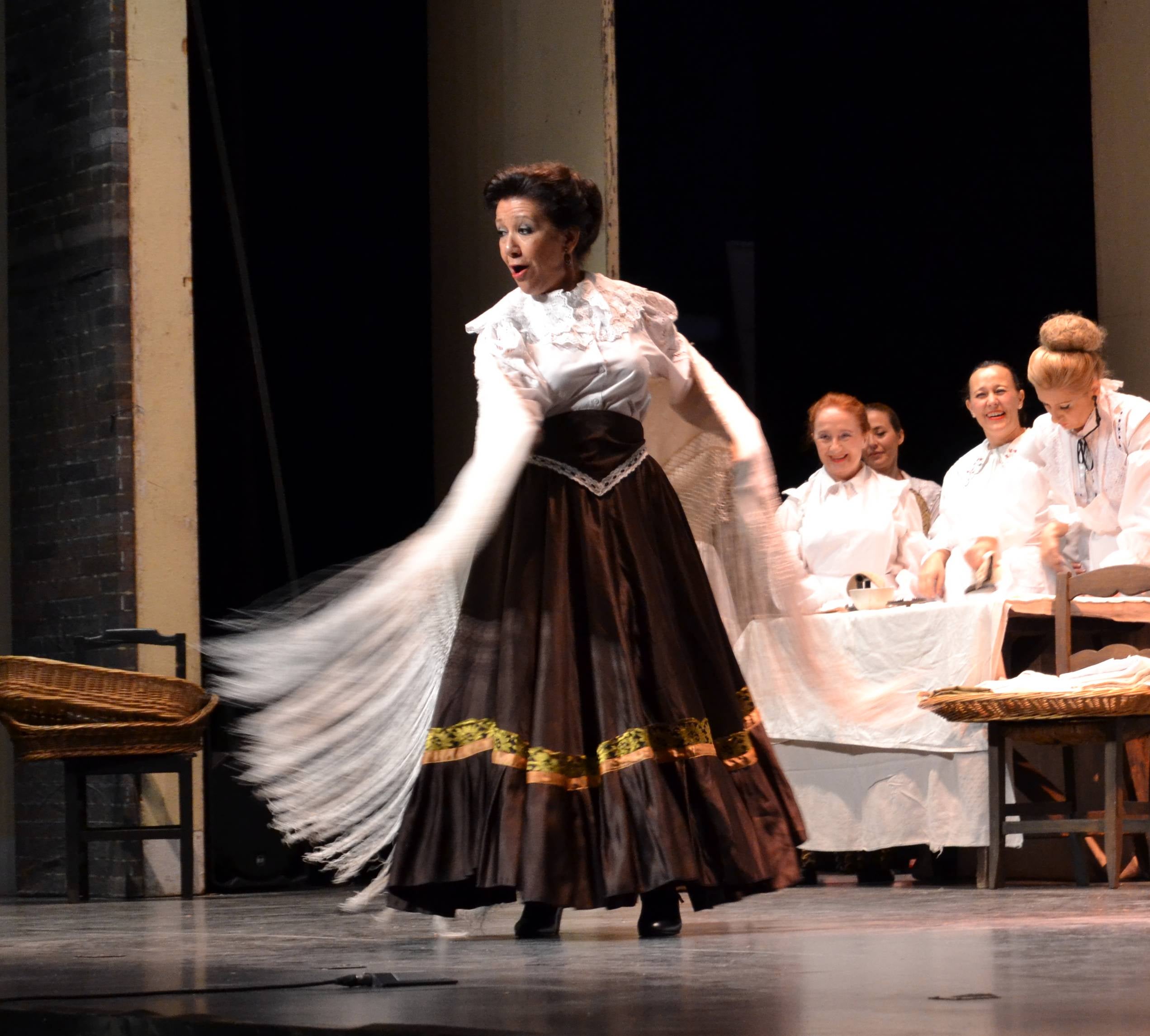 Sopranos y barítonos destacan la “defensa y apoyo real” de La Solana a la zarzuela en un año de parón cultural Sopranos y barítonos destacan la “defensa y apoyo real” de La Solana a la zarzuela en un año de parón cultural