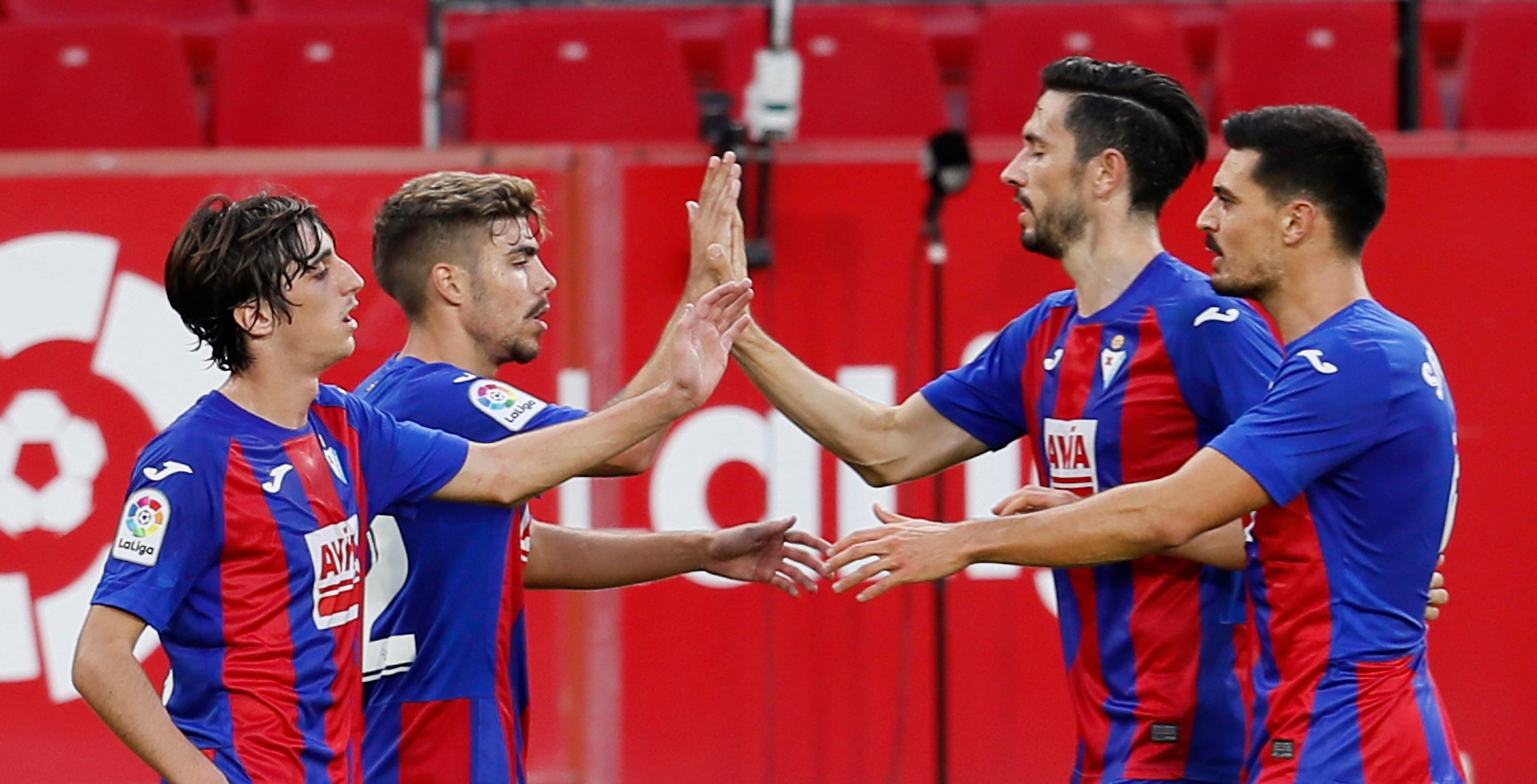 Gol Sevilla 0 - 1 Eibar: El Sevilla pierde ante el Eibar en el Sánchez-Pizjuán Gol Sevilla 0 - 1 Eibar: El Sevilla pierde ante el Eibar en el Sánchez-Pizjuán