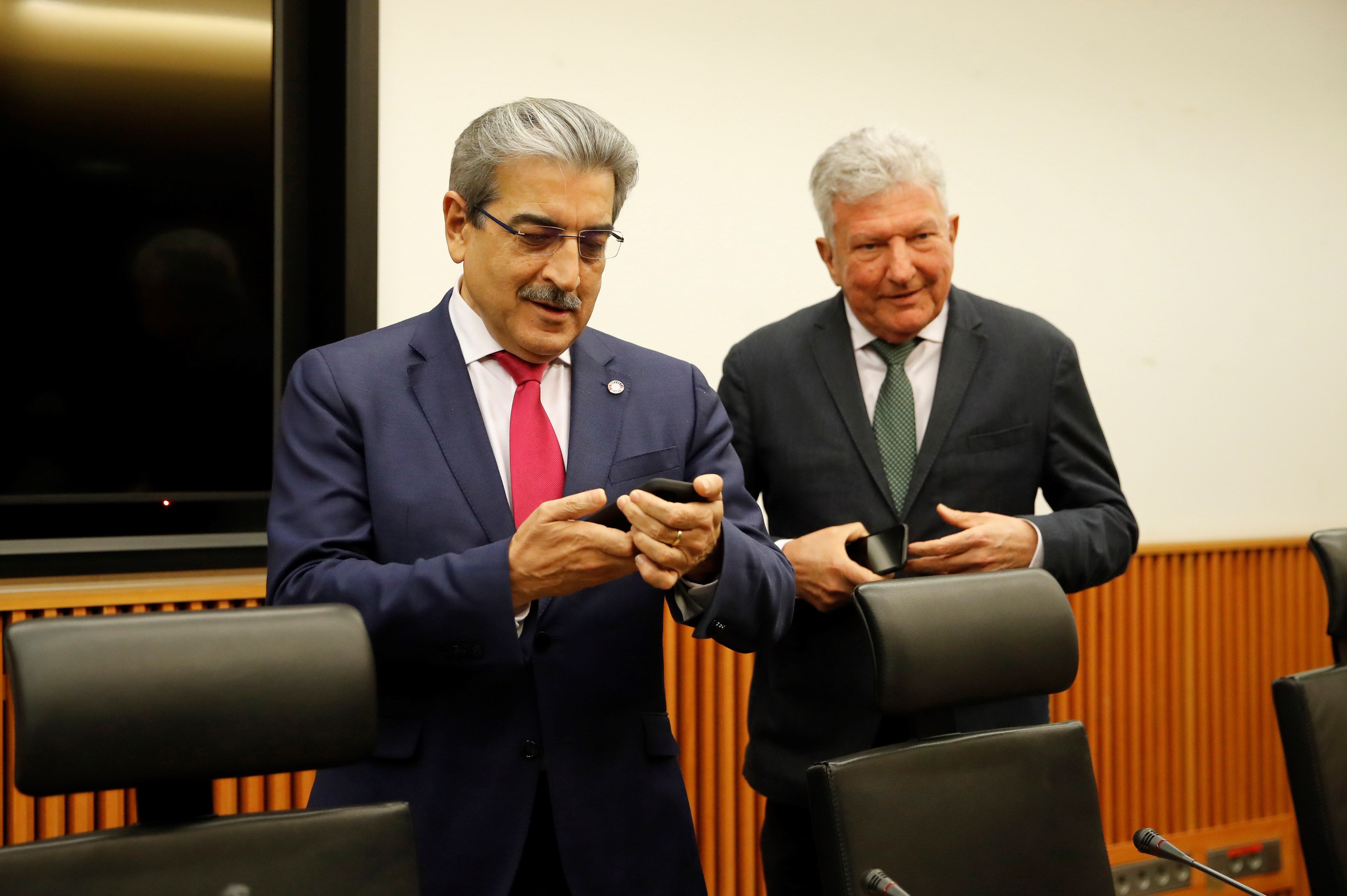 El vicepresidente de Canarias, satisfecho por la exclusión de las islas del toque de queda El vicepresidente de Canarias, satisfecho por la exclusión de las islas del toque de queda