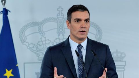 El tuit viral de Pedro S&aacute;nchez que ya 'anticipaba' el toque de queda en 2012 