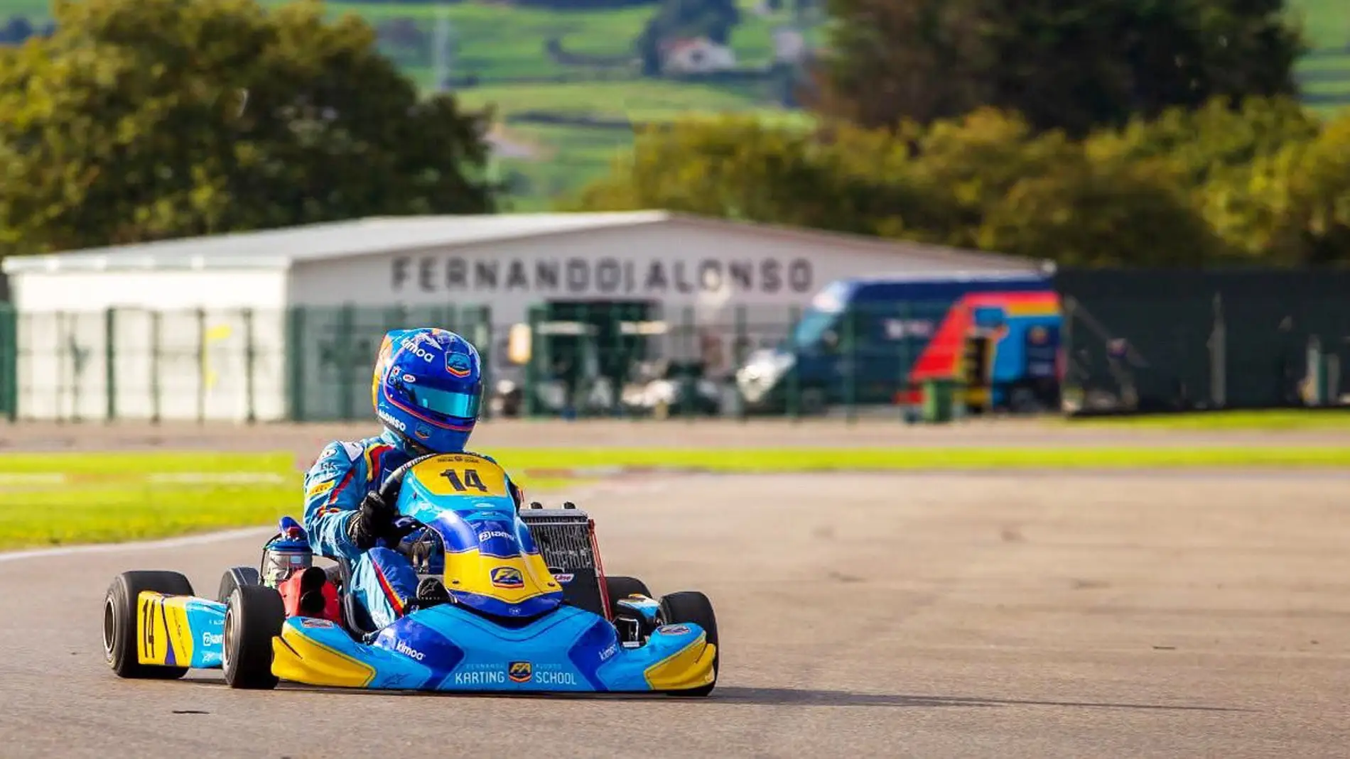 Fernando Alonso, en su circuito en Asturias