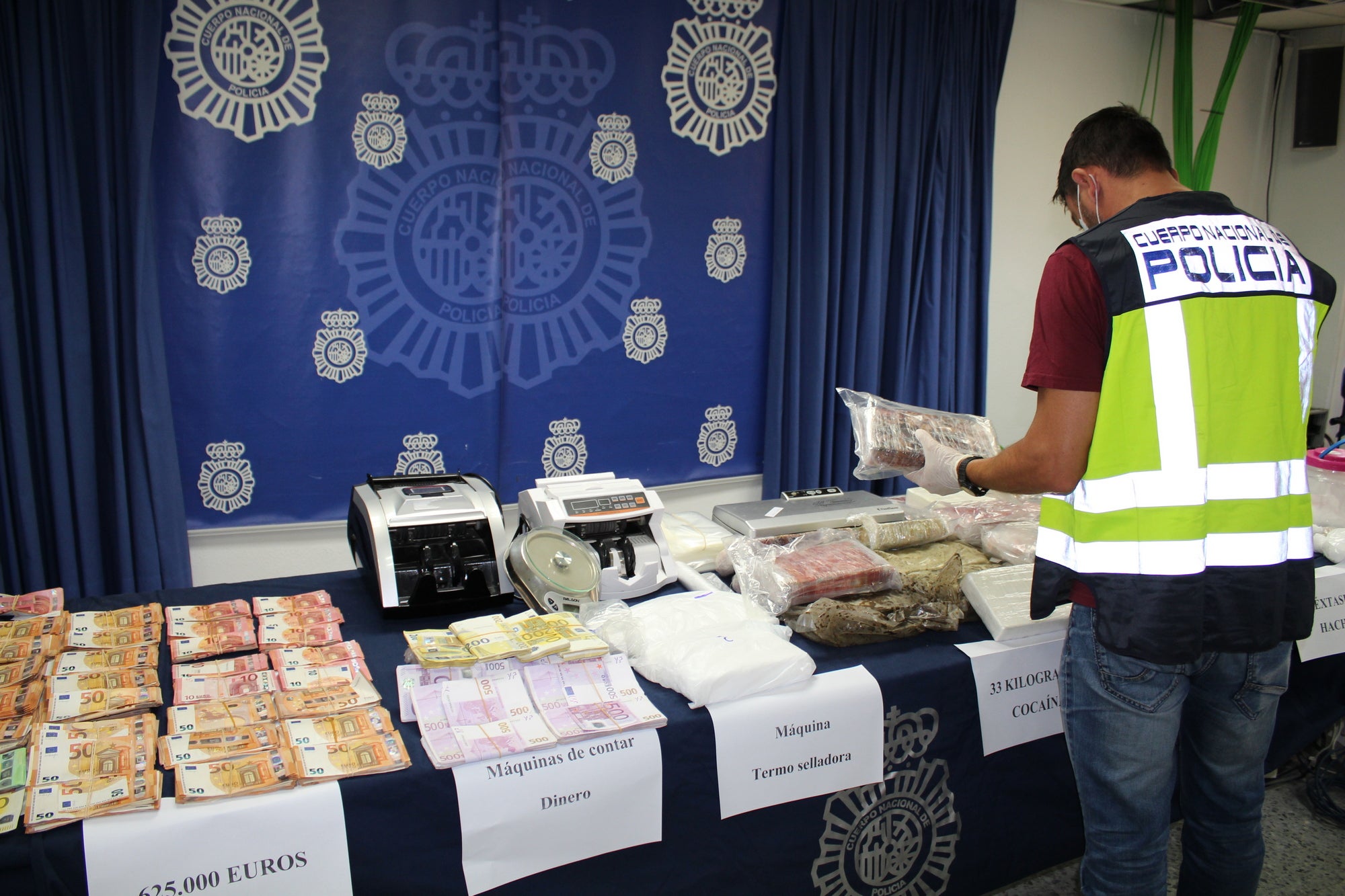 17 detenidos en una operación antidroga en la provincia de Sevilla 17 detenidos en una operación antidroga en la provincia de Sevilla