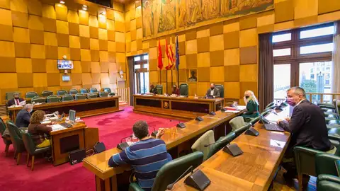 Comisión en el Ayuntamiento de Zaragoza Comisión en el Ayuntamiento de Zaragoza
