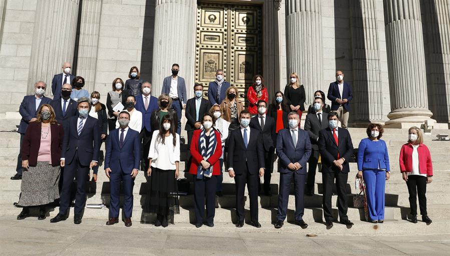 La reforma del sistema de pensiones: ¿Ideología o economía? La reforma del sistema de pensiones: ¿Ideología o economía?