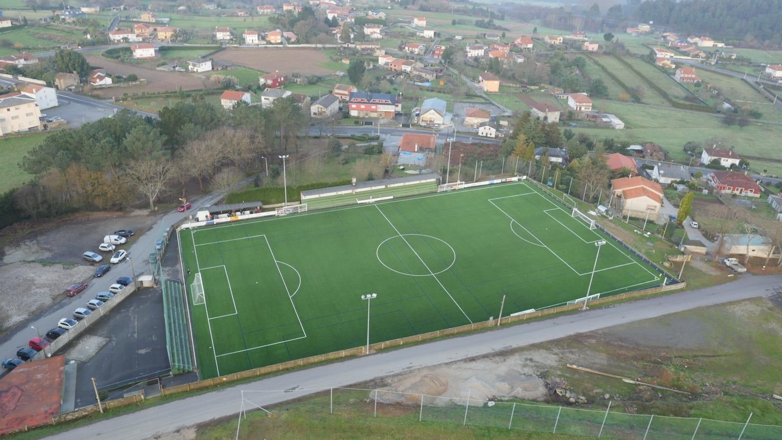 Hierba artificial para jugar ante Unionistas, a entrenar en la hierba artificial do Monte del San Tirso Hierba artificial para jugar ante Unionistas, a entrenar en la hierba artificial do Monte del San Tirso