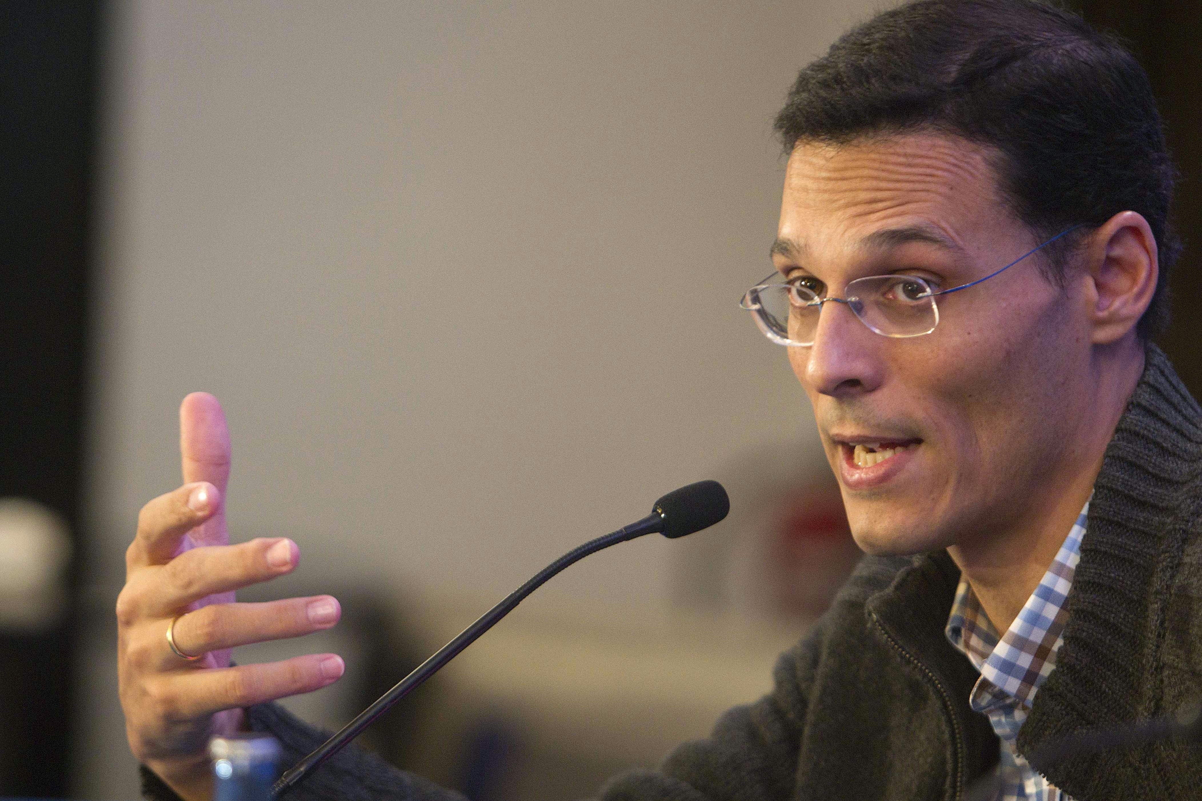 Marcos Chicot: "Platón nos enseña a cuestionarnos las cosas y la importancia de los valores" Marcos Chicot: "Platón nos enseña a cuestionarnos las cosas y la importancia de los valores"