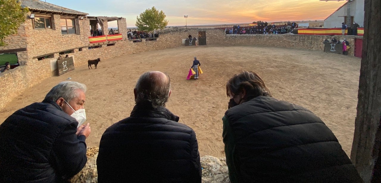 ¿Los toros tienen los días contados tras "el puntillazo" dado a las ganaderías bravas por la PAC? ¿Los toros tienen los días contados tras "el puntillazo" dado a las ganaderías bravas por la PAC?