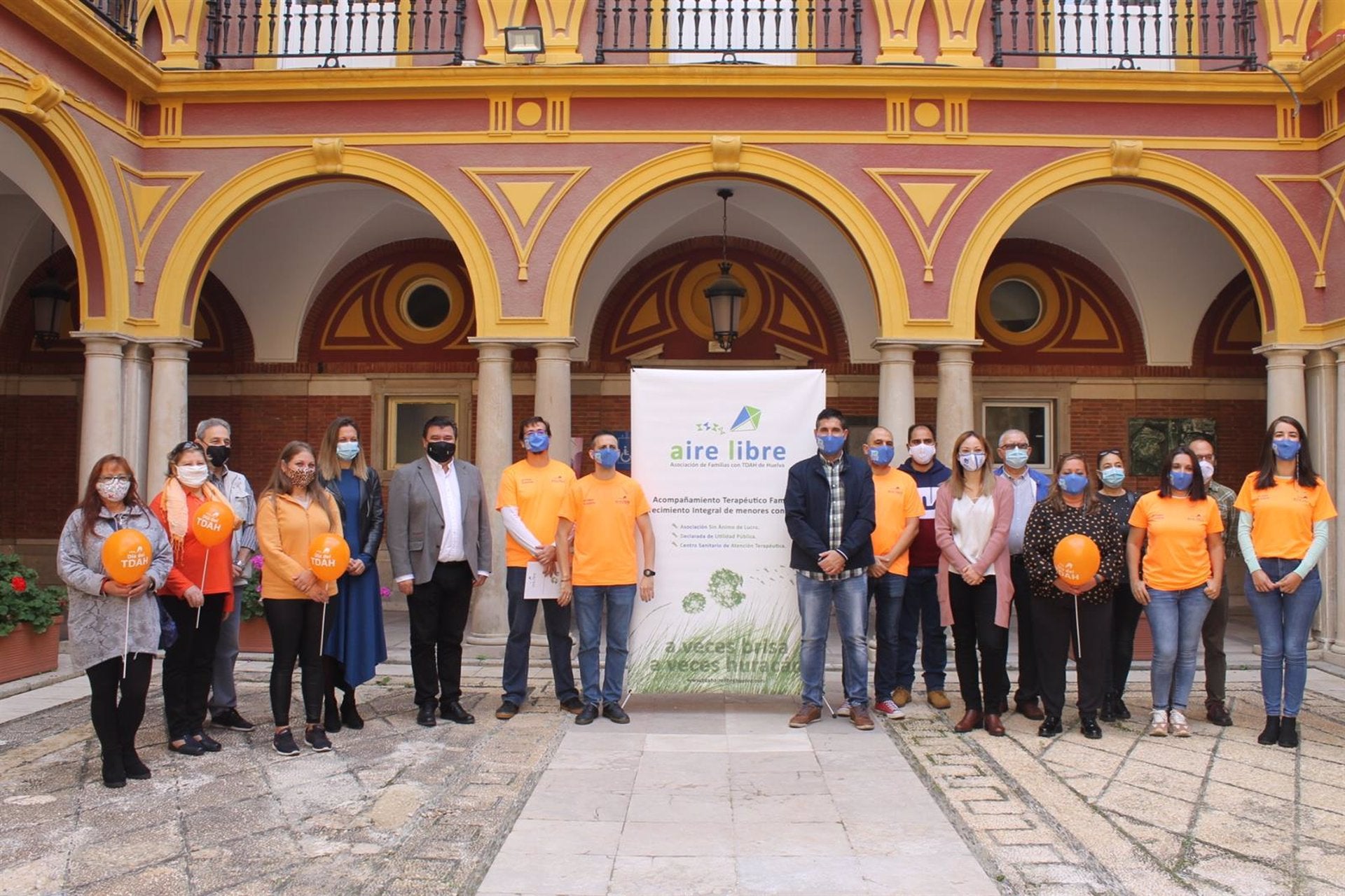 El Ayuntamiento ilumina de naranja los principales edificios de la ciudad por el Día Mundial del TDAH El Ayuntamiento ilumina de naranja los principales edificios de la ciudad por el Día Mundial del TDAH