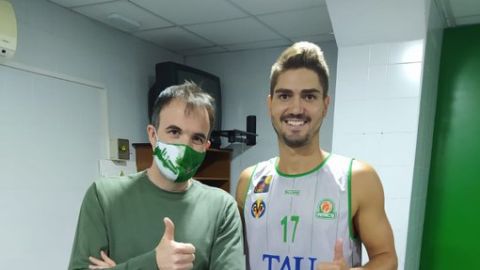 &Oacute;scar Alvarado, base de Tau