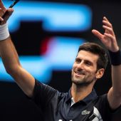 Novak Djokovic celebra su victoria.
