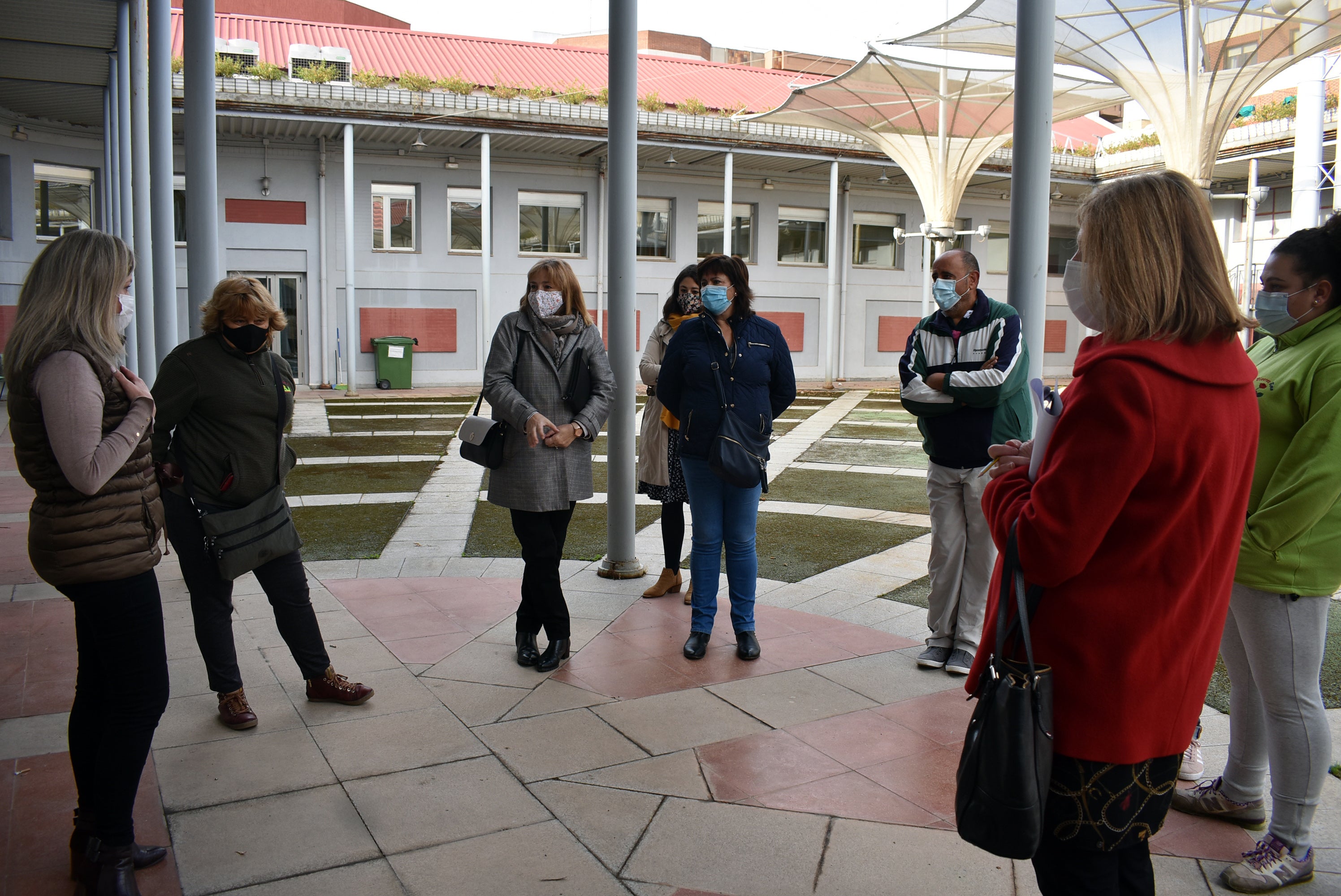 El mercadillo de Ciudad Real reabre este sábado con productos de alimentación, droguería y plantas El mercadillo de Ciudad Real reabre este sábado con productos de alimentación, droguería y plantas