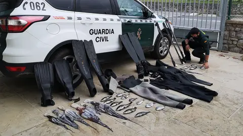 Fueron sorprendidos en la zona “Punta de la Ballena” de Sonabia en Cantabria