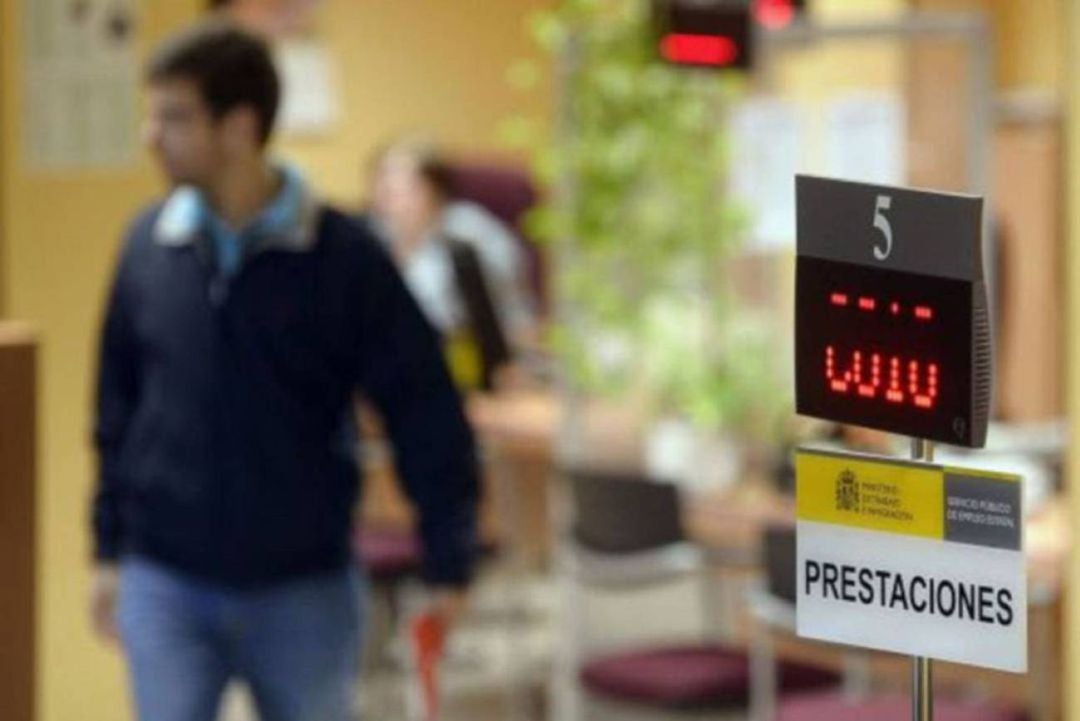 O paro cae por primeira vez en Galicia por debaixo das 130.000 persoas O paro cae por primeira vez en Galicia por debaixo das 130.000 persoas