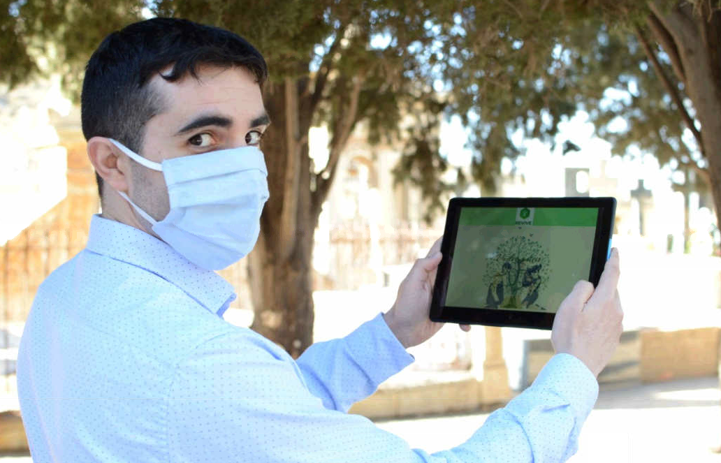 Un estudiante de la UPCT diseña un cementerio virtual para recordar y honrar a los difuntos en la Red Un estudiante de la UPCT diseña un cementerio virtual para recordar y honrar a los difuntos en la Red