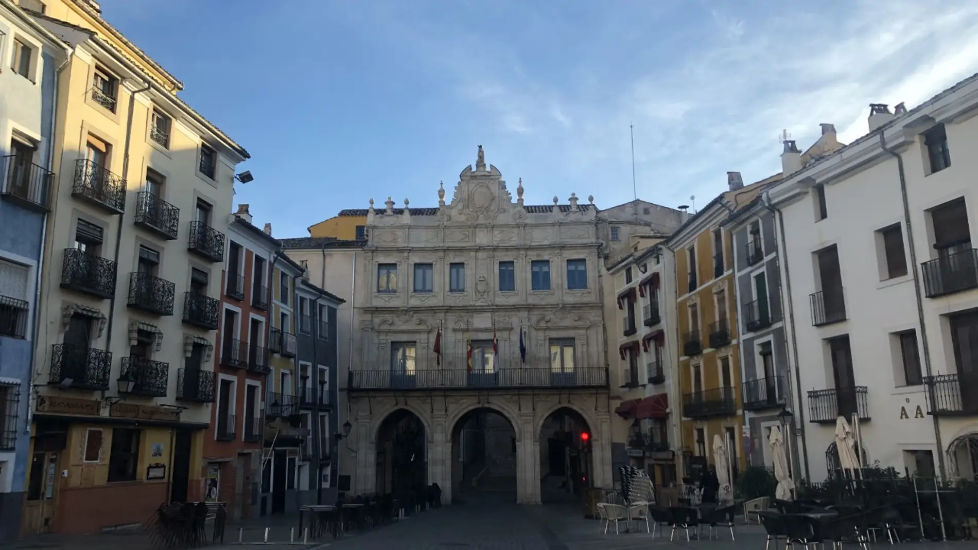 Plaza Mayor de Cuenca, vacía, esta semana