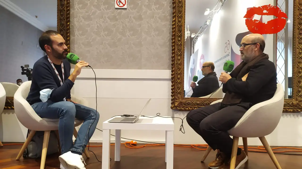 El actor Javier Cámara durante su entrevista en la Seminci con David Martos para Kinótico El actor Javier Cámara durante su entrevista en la Seminci con David Martos para Kinótico