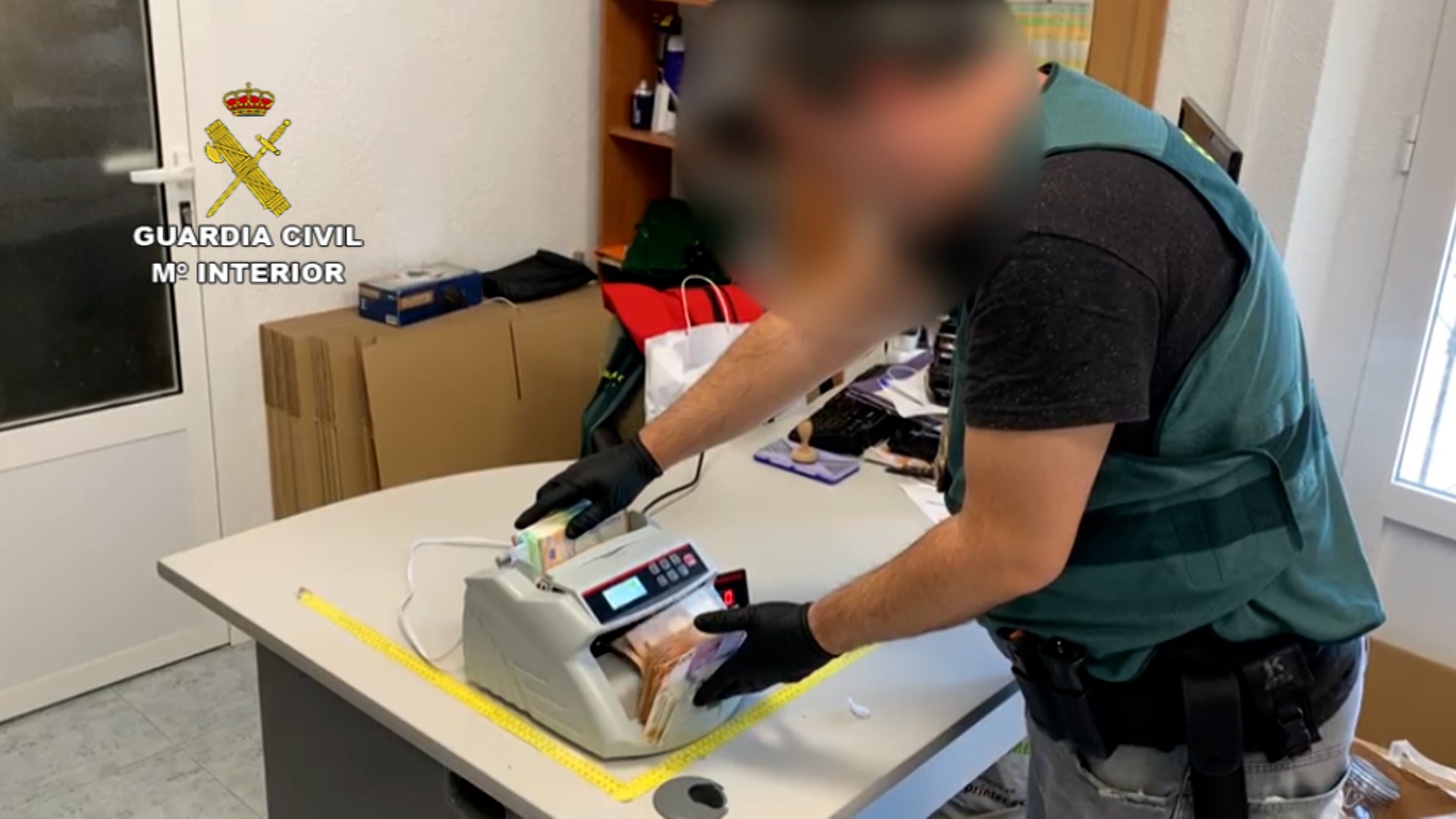 15 detenidos por la Guardia Civil de Alicante en una macro operación contra la producción de marihuana 15 detenidos por la Guardia Civil de Alicante en una macro operación contra la producción de marihuana
