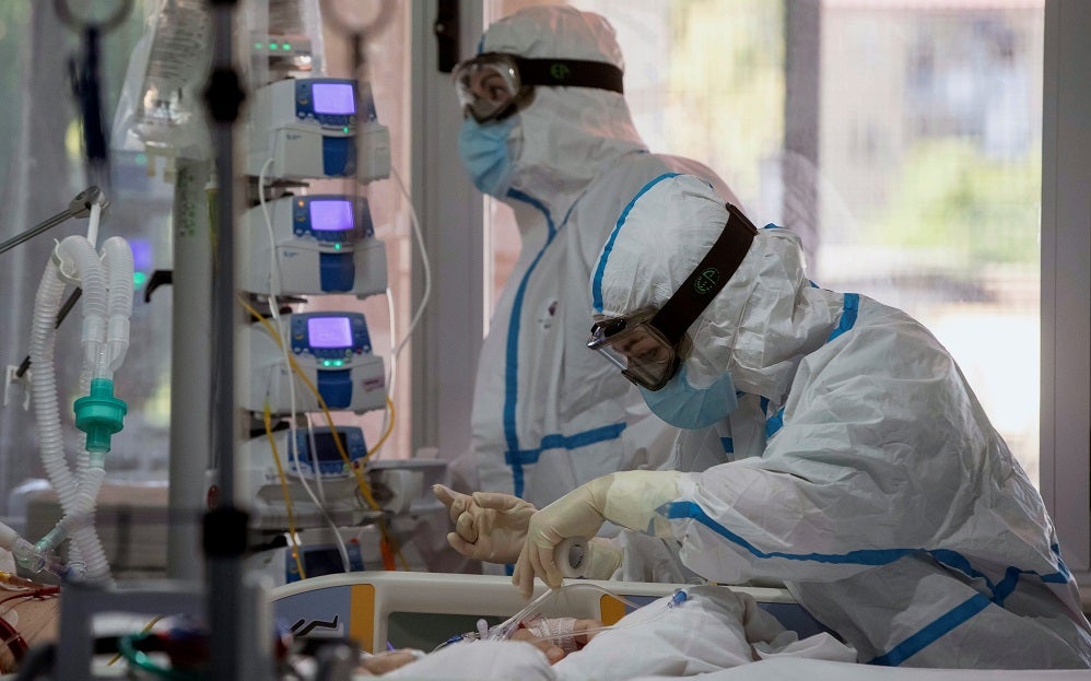 SATSE: "Se ha vuelto a las movilidades forzosas pero en las UCIs asturianas no se llegó a desescalar" SATSE: "Se ha vuelto a las movilidades forzosas pero en las UCIs asturianas no se llegó a desescalar"