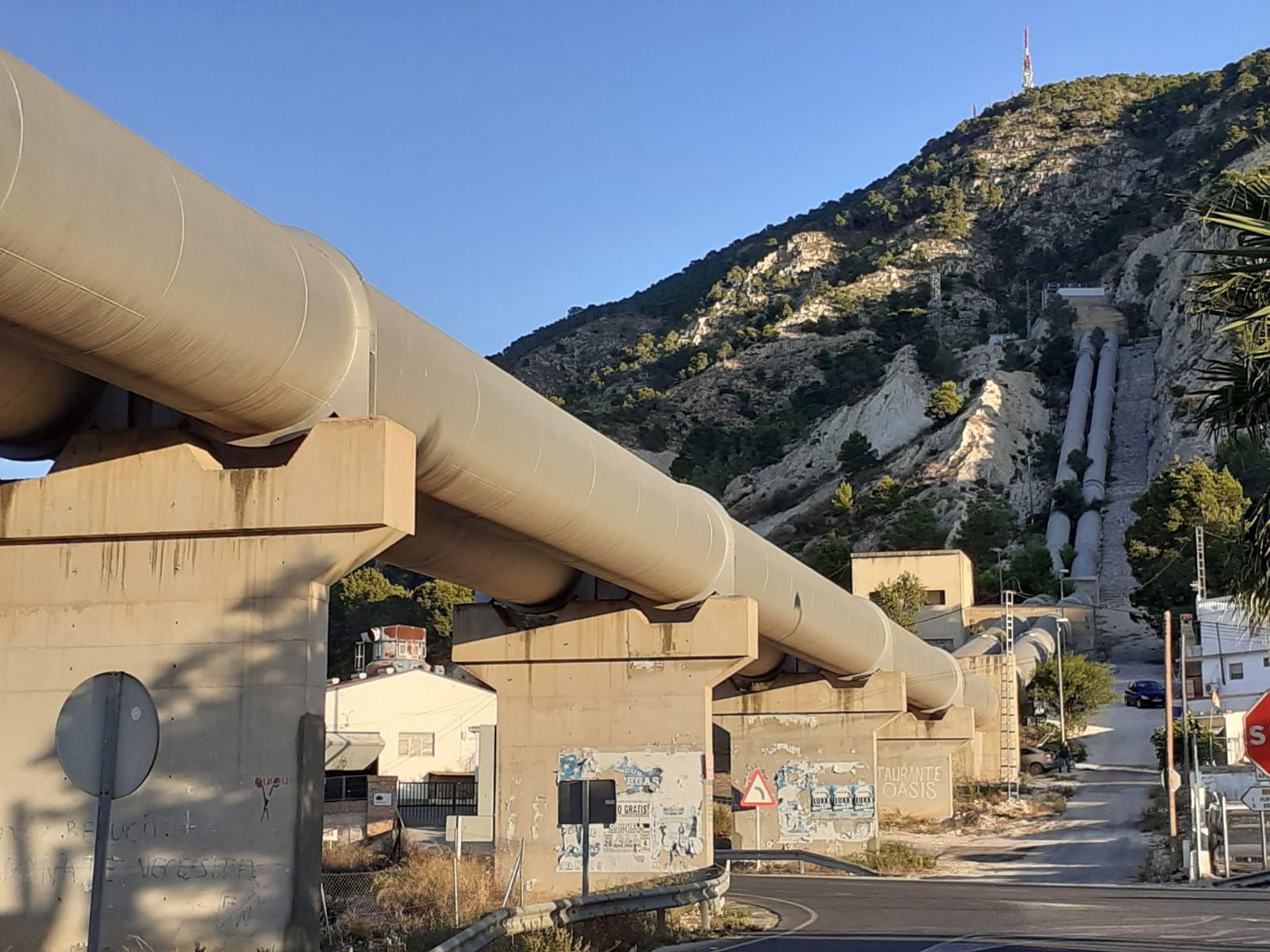 Elche alega contra la intención del Gobierno de recortar el Tajo-Segura: “Esa agua no es para llenar piscinas, es para vivir” Elche alega contra la intención del Gobierno de recortar el Tajo-Segura: “Esa agua no es para llenar piscinas, es para vivir”