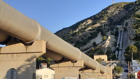 Canalizaci&oacute;n del trasvase Tajo-Segura.