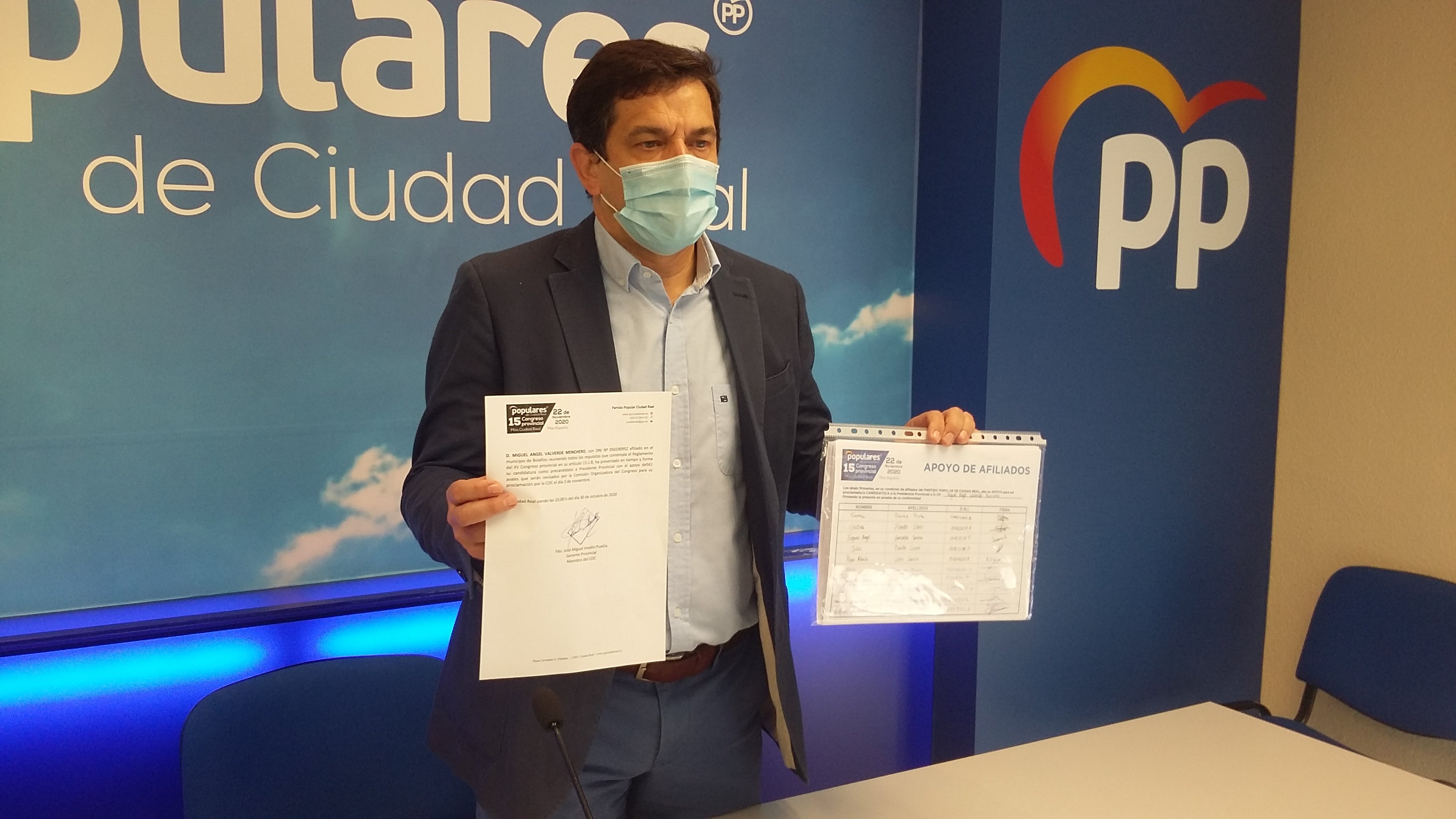 Valverde oficializa su candidatura: "Quiero encender más luces del PP en la provincia de Ciudad Real" Valverde oficializa su candidatura: "Quiero encender más luces del PP en la provincia de Ciudad Real"