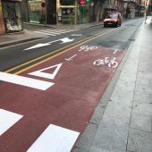 Nuevo carril bici en la calle Juan Carlos I de Elche.