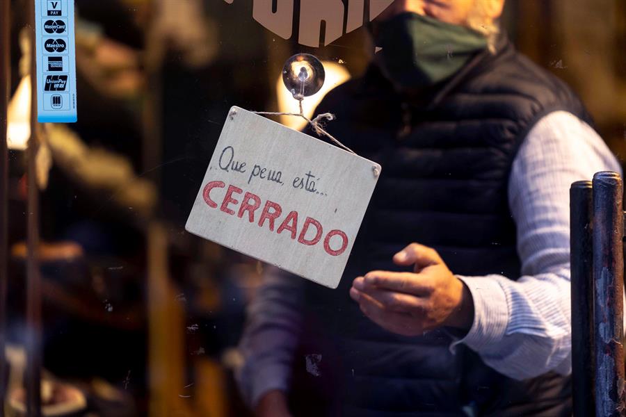 Coronavirus y confinamiento en España y en Madrid: vacuna, nuevas medidas, casos y última hora de la Covid-19 Coronavirus y confinamiento en España y en Madrid: vacuna, nuevas medidas, casos y última hora de la Covid-19