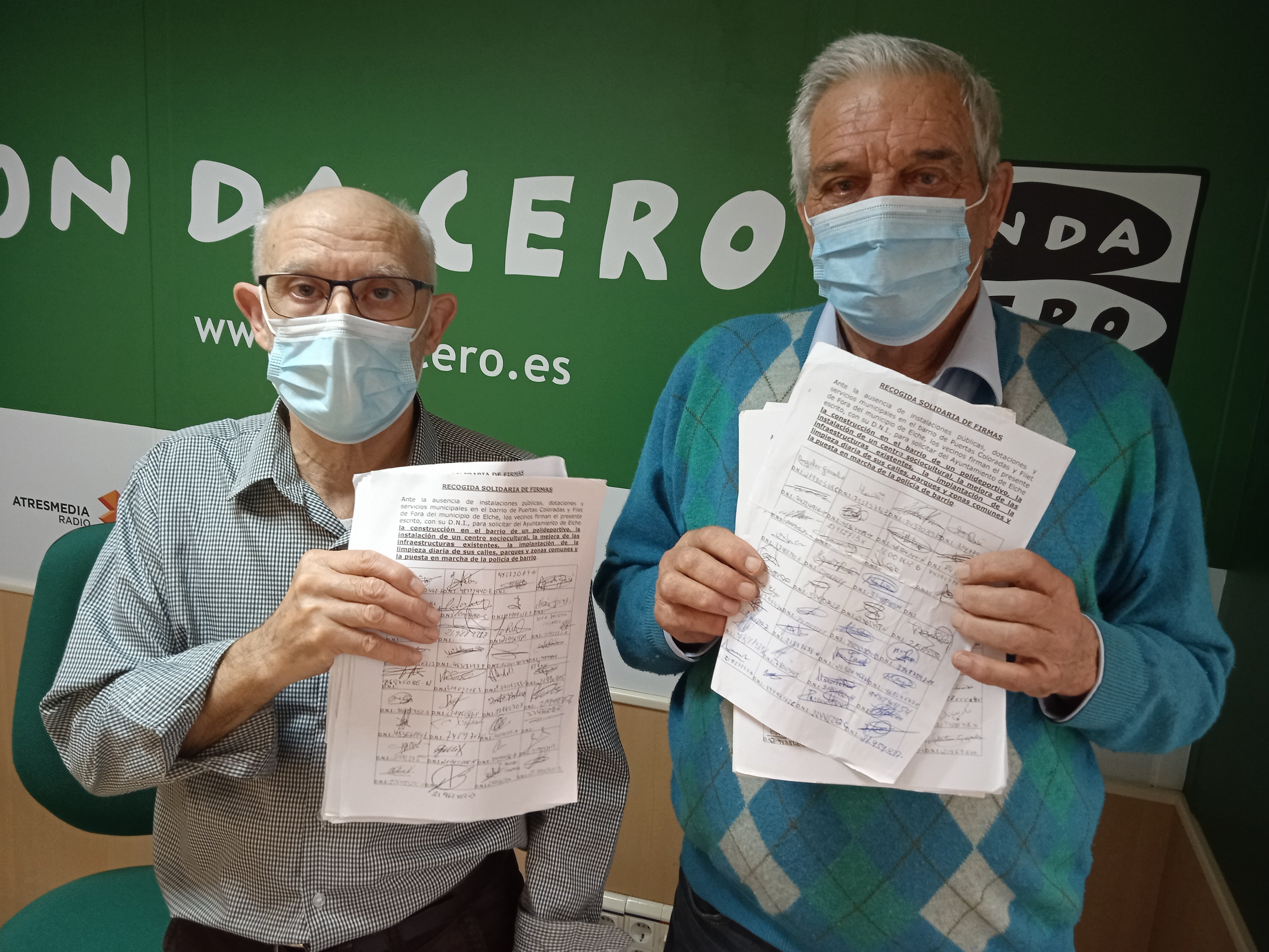 La Asociación de Vecinos denuncia que el carril bus en la calle Eduardo Ferrández García eliminará 60 plazas de aparcamiento La Asociación de Vecinos denuncia que el carril bus en la calle Eduardo Ferrández García eliminará 60 plazas de aparcamiento