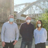 Alcalde y responsables municipales en el Puente de San Miguel Alcalde y responsables municipales en el Puente de San Miguel