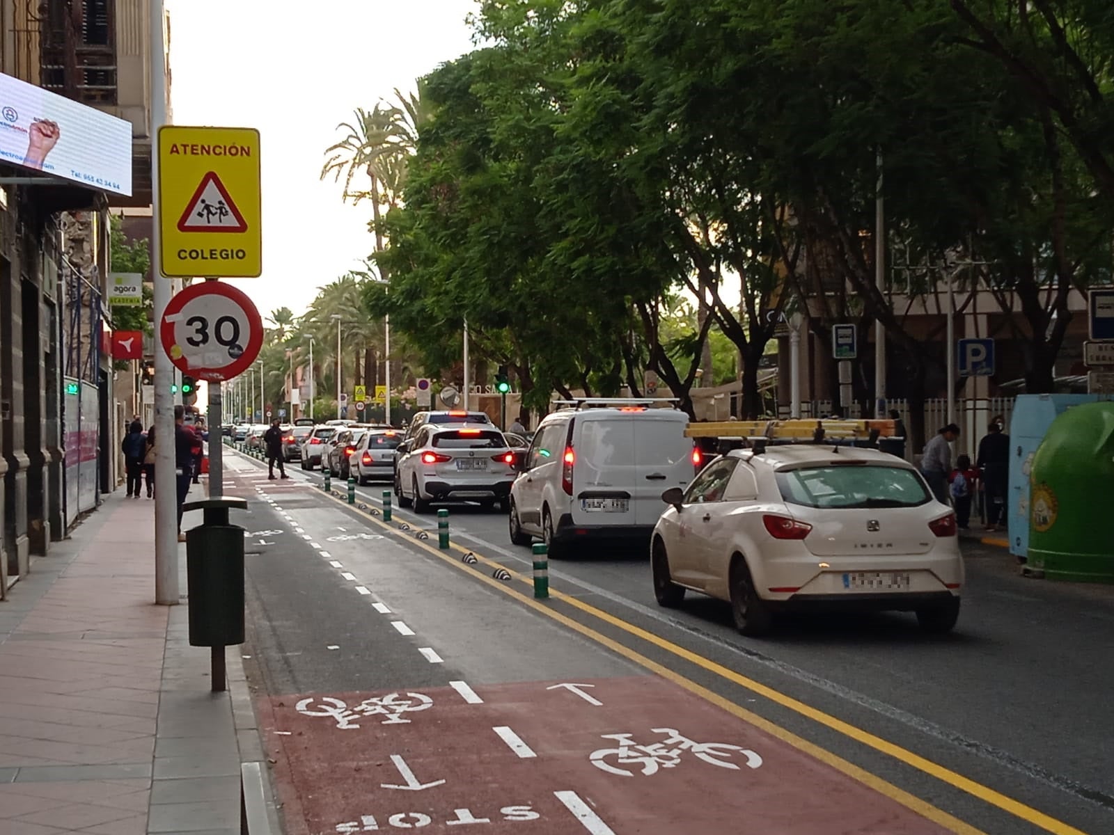 El PP considera un “capricho” de PSOE y Compromís los carriles bici creados en Elche El PP considera un “capricho” de PSOE y Compromís los carriles bici creados en Elche