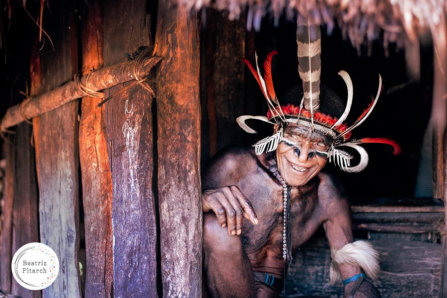La tribu de los Dani en Papúa o un viaje al pasado trivial La tribu de los Dani en Papúa o un viaje al pasado trivial
