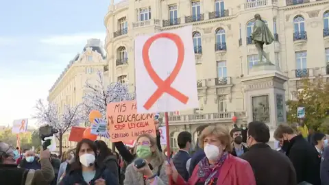 Protestas escuela concertada Protestas escuela concertada