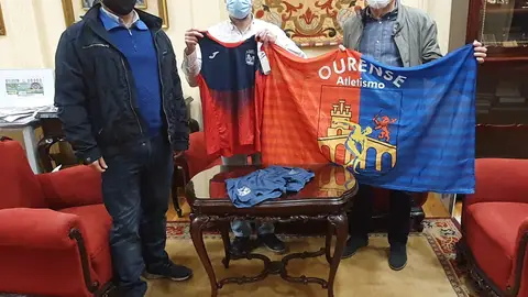 O Concello de Ourense apostará polo deporte rei, o atletismo O alcalde comprométese a aumentar as partidas orzamentarias destinadas ao atletismo