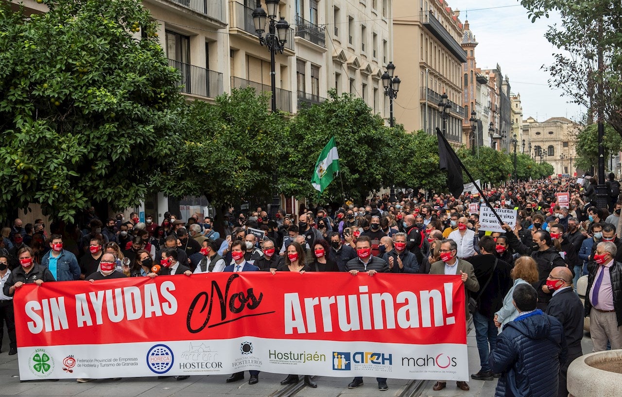 Confinamiento España y Madrid hoy y coronavirus: cierre hostelería, nuevas medidas y última hora de la Covid-19 Confinamiento España y Madrid hoy y coronavirus: cierre hostelería, nuevas medidas y última hora de la Covid-19
