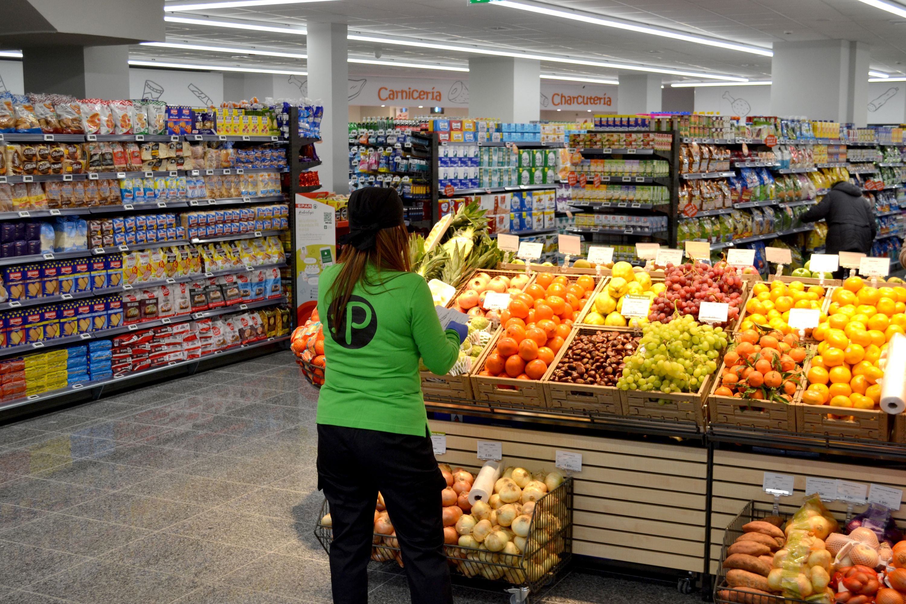 Grupo Cuevas abre en Ourense el mayor de sus 64 supermercados Grupo Cuevas abre en Ourense el mayor de sus 64 supermercados