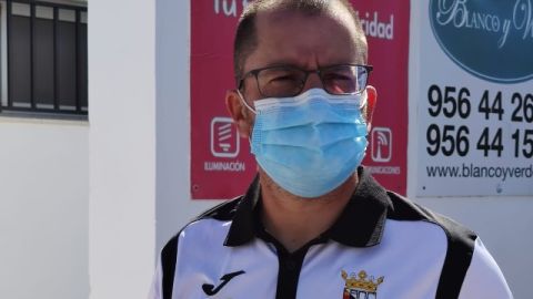 Jos&eacute; Juan Romero, t&eacute;cnico de la AD Ceuta.