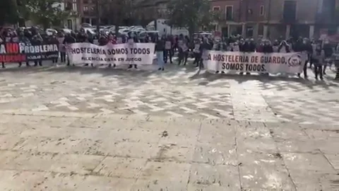 VÍDEO: Los hosteleros del norte de la provincia se manifiestan en Saldaña VÍDEO: Los hosteleros del norte de la provincia se manifiestan en Saldaña