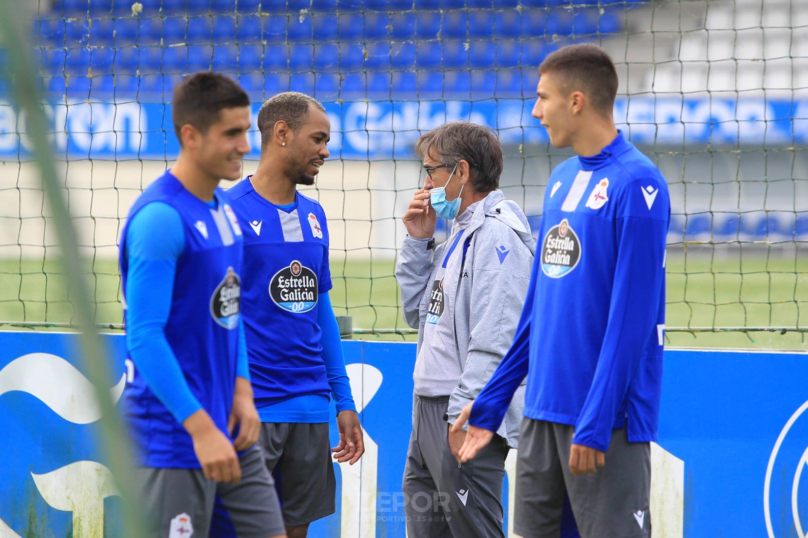 Dépor-Ejido en Copa, con Fernando Vázquez ratificando en Onda Cero que quiere contar con Rolan Dépor-Ejido en Copa, con Fernando Vázquez ratificando en Onda Cero que quiere contar con Rolan