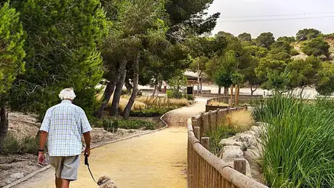 Antonio Pérez Alcalde de Rojales repasa las obras que están en marcha en el municipio y del espacio único del parque del Recorral Rojales